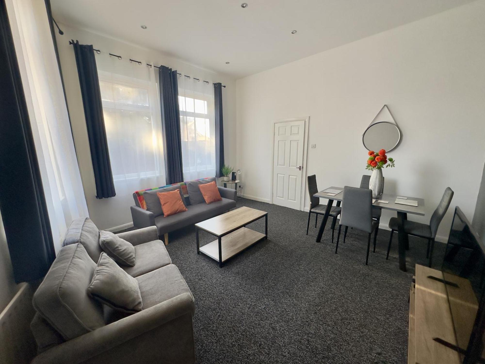 Large Ground Floor Apartment - South Shields - 3 Minutes From South Tyneside Hospital, 8 Minutes From Beach المظهر الخارجي الصورة